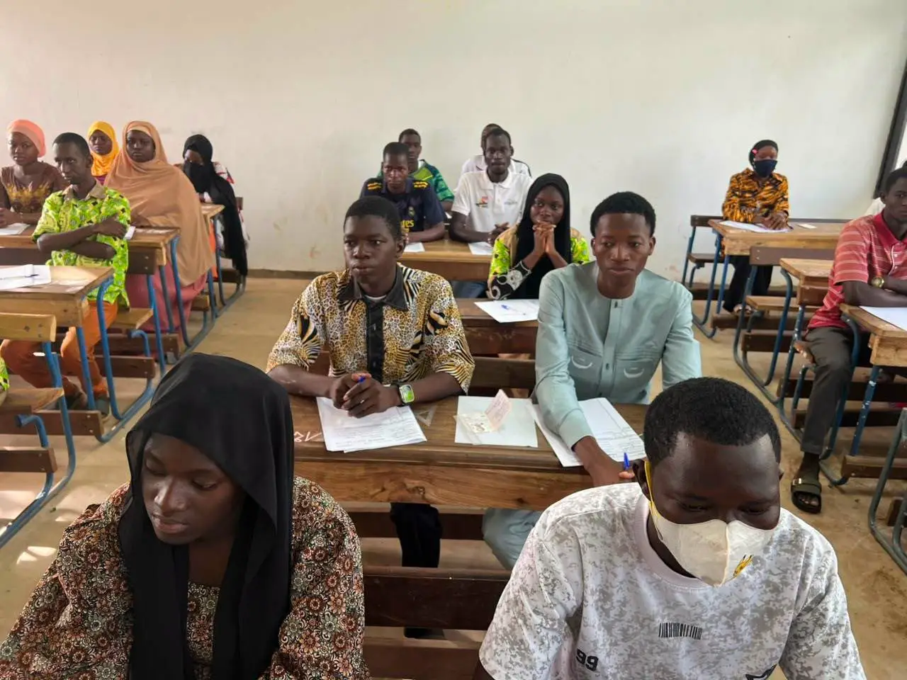 Examens des Instituts de Formation des Maîtres (IFM) : 1 030 futurs maîtres de Kita entament les épreuves, en toute quiétude.