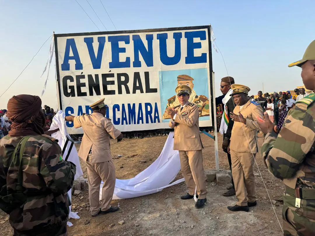 Nioro du Sahel : L’avenue de la zone administrative s’appelle, désormais, « Avenue Général d’Armée Sadio CAMARA »