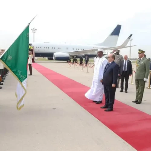 Coopération Mali – Algérie : ARRIVÉE DU PREMIER MINISTRE ABDOULAYE MAIGA A ALGER