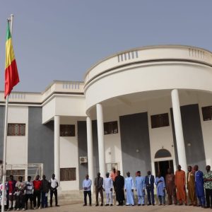 Montée mensuelle des couleurs nationales à Abuja : L’Ambassadeur en communion avec la diaspora autour du drapeau malien