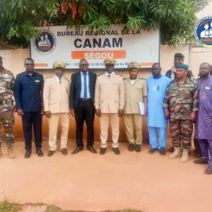 Ségou : Le Gouverneur dans les locaux de l’assurance maladie : Le Chef de l’Exécutif régional édifié sur les activités de la CANAM régionale