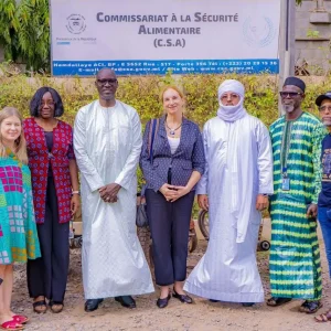 Coopération bilatérale : Le Commissaire, Redouwane AG MOHAMED ALI rend un hommage mérité à la Directrice adjointe du PAM, en fin de mission au Mali
