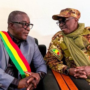 Équipements militaires et soutien aux FAMa : Le Ministre délégué à la Défense et le Chef d’Etat major des armées en mission à Mopti