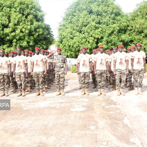 Régiment des Commandos Parachutistes : la 76ème promotion de 87 élèves parachutistes reçoivent leurs insignes