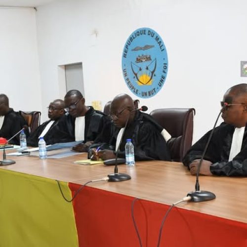 Tribunal Militaire de Bamako : Deux dossiers portant sur le détournement et la vente d’arme de guerre jugés