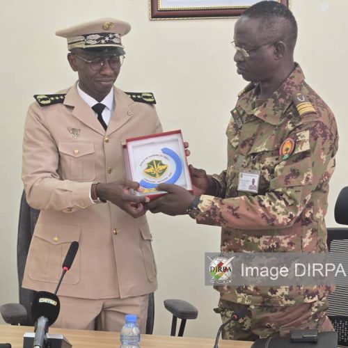 Perfectionnement des cadres : la 5ème Promotion de l’École de Guerre du Mali en visite d’immersion dans la région de Koulikoro