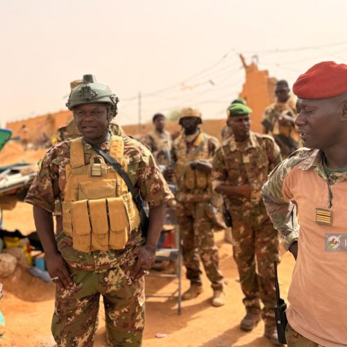 Théâtre-Est de l&rsquo;opération Dougoukoloko à Anéfis : Le Colonel- Major Karim TRAORE salue l’engagement et le professionnalisme des forces engagées