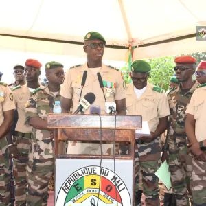 20ème promotion de l’École des sous-officiers (ESO) de Banankoro : 548 nouveaux sous-officiers formés prêtent serment devant le Ministre, le Général de Division Oumar DIARRA