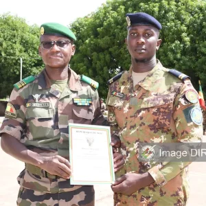 Régiment des Commandos Parachutistes : La 77ème Promotion reçoit les insignes du brevet parachutiste