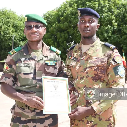 Régiment des Commandos Parachutistes : La 77ème Promotion reçoit les insignes du brevet parachutiste