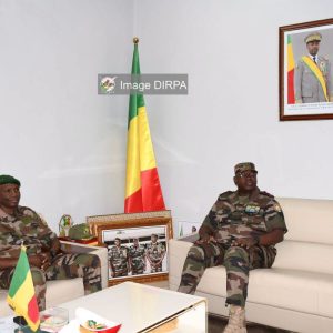 Etat-Major de l’Armée de Terre : le Général DAO prend le pouls des forces terrestres au Poste de Commandement