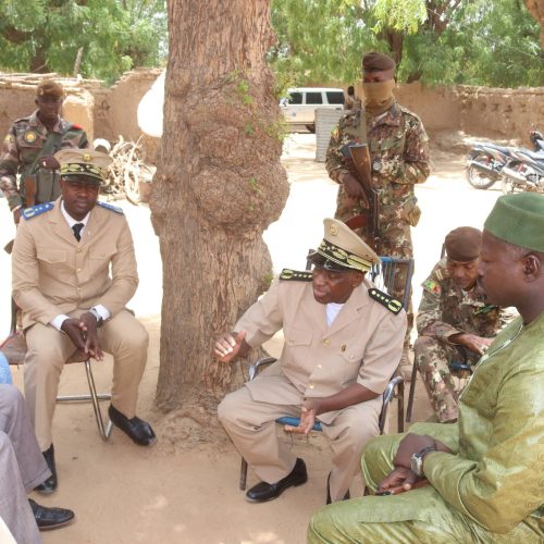 Douentza : le Gouverneur MASSA SANGARE prend contact avec les coutumiers