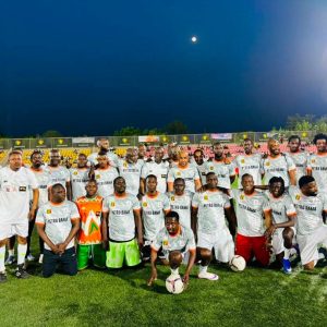 Mali Football Awards : le Ministre FOMBA préside un match de gala mémorable réunissant les légendes du football national