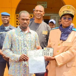 Immatriculation des engins à deux et trois roues : Kolokani lance la remise officielle des 1ères plaques d&rsquo;immatriculation