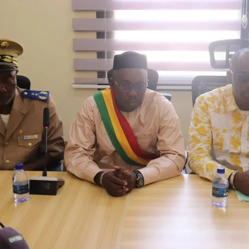 6ème Edition de la Super Coupe Assimi GOÏTA : L&rsquo;équipe régionale de Koulikoro enquiert les conseils du Gouverneur, avant son départ pour Bamako