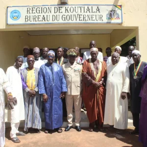 Renforcement du dialogue et la cohésion sociale à Koutiala : Des échanges constructifs entre le Gouverneur et les légitimités traditionnelles