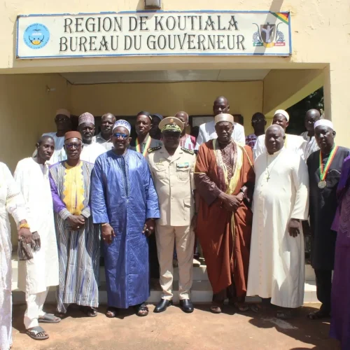 Renforcement du dialogue et la cohésion sociale à Koutiala : Des échanges constructifs entre le Gouverneur et les légitimités traditionnelles