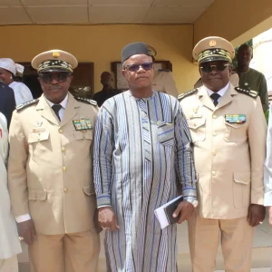Gouvernorat de Koutiala : Le Gouverneur sortant, général Abdoulaye CISSE passe l’exécutif régional au général Harouna SAMAKE