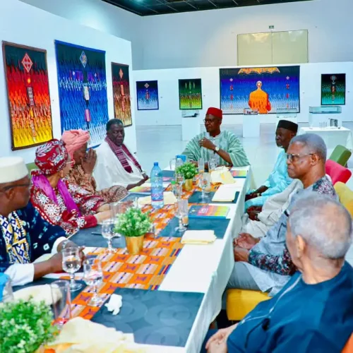 Promotion des Arts et de la Culture :  Le Ministre Mamou DAFFE en communion avec ses devanciers lors d’un déjeuner convivial