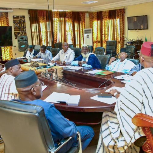 Préparation de la journée des autorités traditionnelles : Le ministre Mamou DAFFÉ échange avec les coordinateurs des chefs de quartier de Bamako