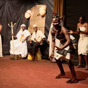 Soirée Théâtrale au Palais de la Culture : La 1ère Présentation de la pièce « Le Choix du Prince » de la Compagnie Donko Yira sous les yeux admiratifs du public