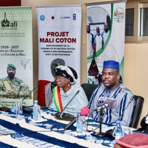 Projet pilote de transformation du coton à forte valeur ajoutée : le Mali et le Japon unis autour de l’indigo Sukumo