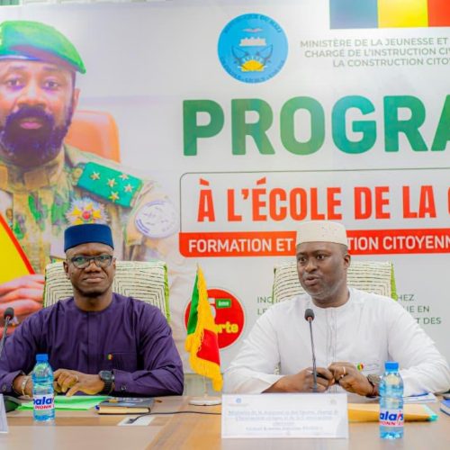 5ème cohorte de « A l’École de la Citoyenneté » : Le Général de Brigade Issa Ousmane COULIBALY fait le point sur les réformes territoriales et de la décentralisation dans notre pays
