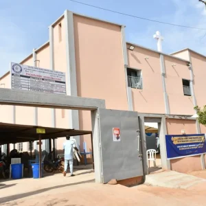 Le ministre Mahamadou KONE inaugure la Nouvelle Chapelle de N’Tabacoro et Logements sociaux