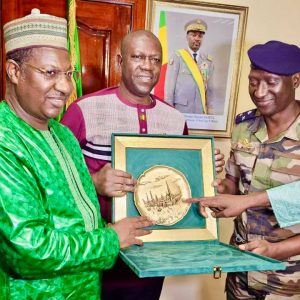 Réussite et qualité de l’organisation du Hadj 2026 : Les Ministre Ismaël WAGUE et Mahamadou KONE transmettent les félicitations du Président Assimi GOÏTA à la commission d’organisation