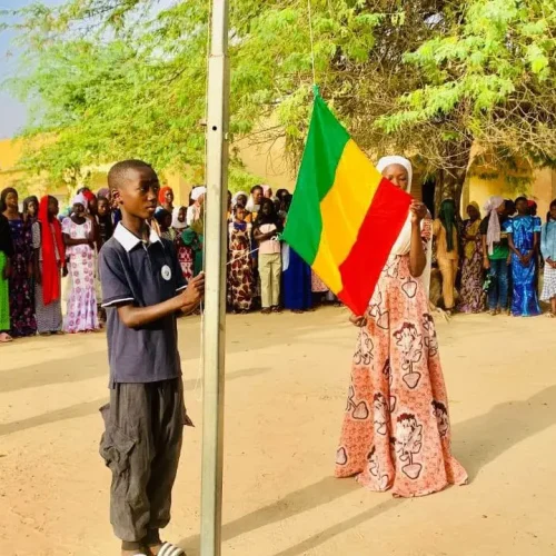 Rentrée des classes 2026-2027 : Le Préfet de Diré en communion avec les élèves du second cycle « Oumar Bagna TOURE »