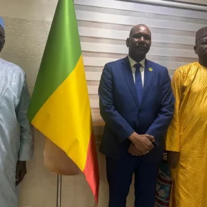 Coopération Mali – Espagne : L’ambassadeur Baby et le Ministre Amadou SY SAVANE échangent sur la coopération dans le domaine de l’éducation