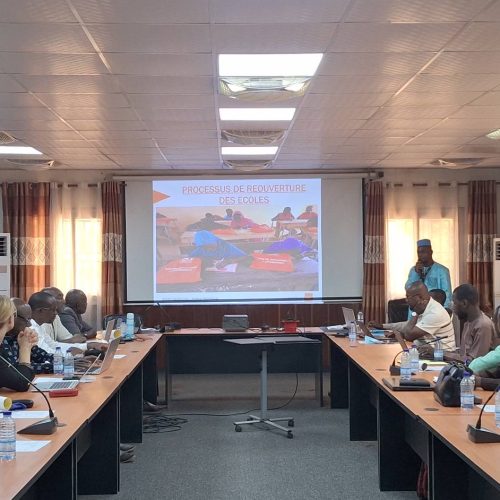 Éducation en situation d’urgence : Vers la validation des contenus pédagogiques des centres d&rsquo;apprentissage communautaire