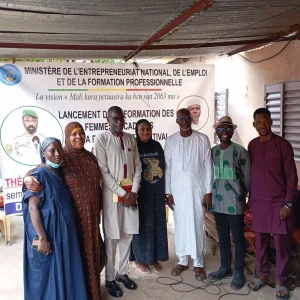 Les Unités de Coordination Régionales de FIER II pour la Promotion de l’Emploi et de la Formation Professionnelle : Le FAFPA et la fondation Ali Farka TOURE lance la formation de 30 femmes en savonnerie