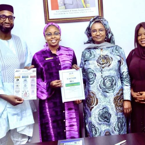 Entrepreneuriat Vert et Formation : La ministre Oumou SALL SECK échange avec les responsables de la JCI « BAMAKO CIWARA »