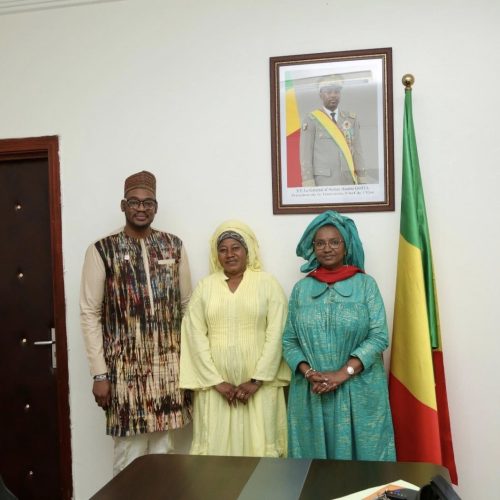 Promotion des Produits locaux et Création d’emplois : La ministre Oumou SALL SECK réaffirme son soutien au Festival de la Mangue