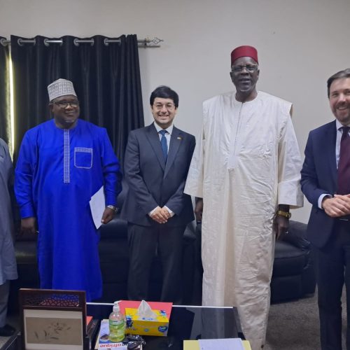 Coopération : Le ministre Youba BA et l’ambassadeur de la Grande – Bretagne échangent sur les perspectives du projet « JASS »