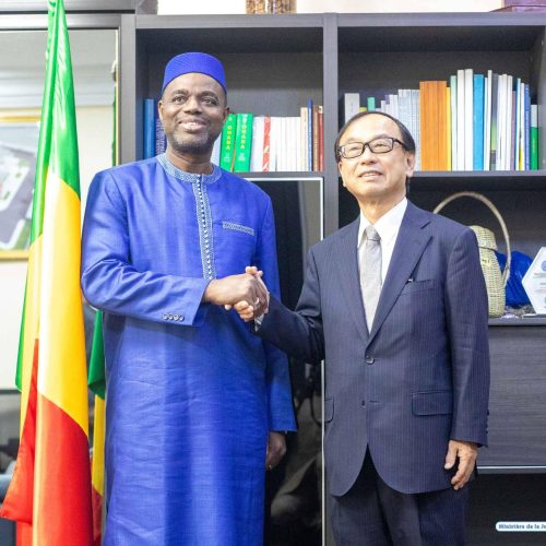 Coopération Mali–Japon :  Le Ministre Mamoudou KASSOGUE et l’Ambassadeur du Japon échangent sur le renforcement de leur partenariat