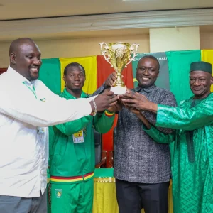 Coupe d&rsquo;Afrique UFOAR : Le Ministre Abdoul Kassim Fomba félicite les Champions d&rsquo;Afrique « Baobabs » du rugby malien