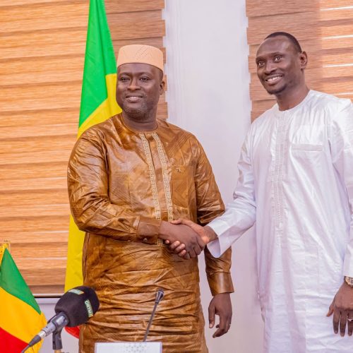 Sport Équestre au Mali : La Fédération d&rsquo;Hippisme et de Sport Équestre présente sa nouvelle équipe au Ministre Abdoul Kassim FOMBA