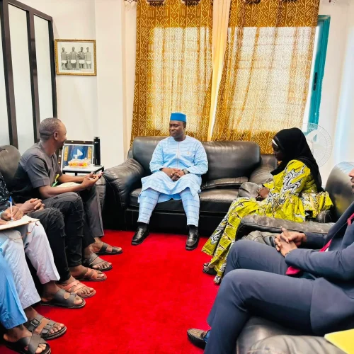 Promotion de la Jeunesse : Le Ministre Abdoul Kassim FOMBA a l’écoute de l’Association des jeunes soninké