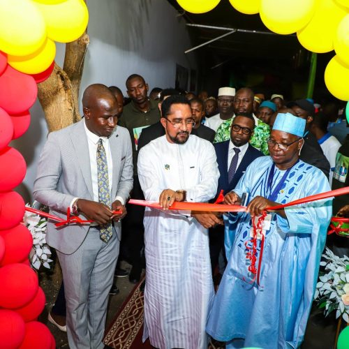 11ème Sommet des Chefs d’État et de Gouvernement des pays membres de l’OEACP : Le ministre Mossa AG ATTAHER en communion avec la communauté malienne de Malabo