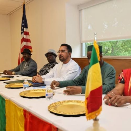 Diaspora malienne aux États-Unis : le ministre Mossa AG ATTAHER échange avec les compatriotes de Washington