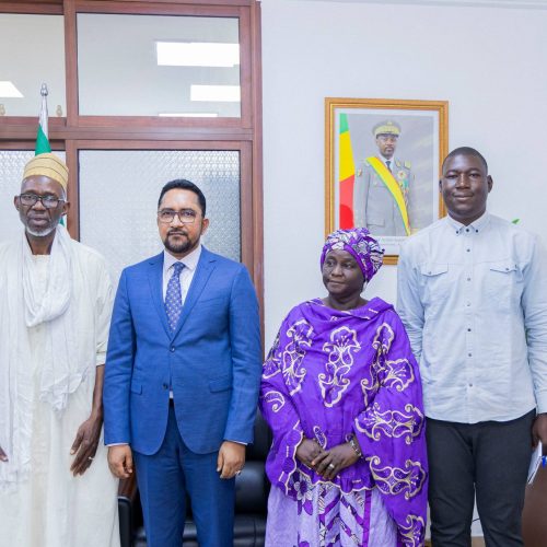Préparatifs de la Semaine nationale de l’intégration africaine : Une délégation du 4ème arrondissement du District de Bamako présente ses initiatives au ministre Mossa Ag ATTAHER