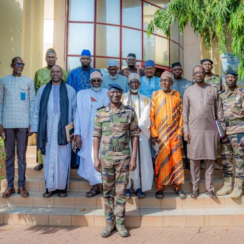 Paix et Réconciliation : Le ministre Ismaël WAGUE à l’écoute du Haut Conseil Islamique du Mali