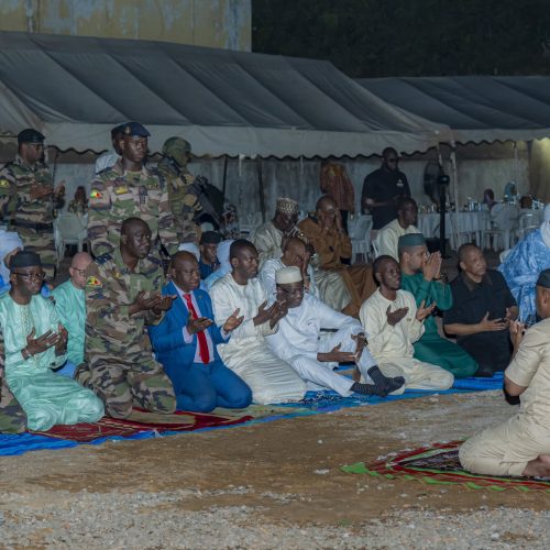 Opération « Sounkalo Solidarité » : Le Ministre Ismaël Wagué en communion avec les cadres des structures en charge de la Réconciliation, de la Paix et de la Cohésion nationale