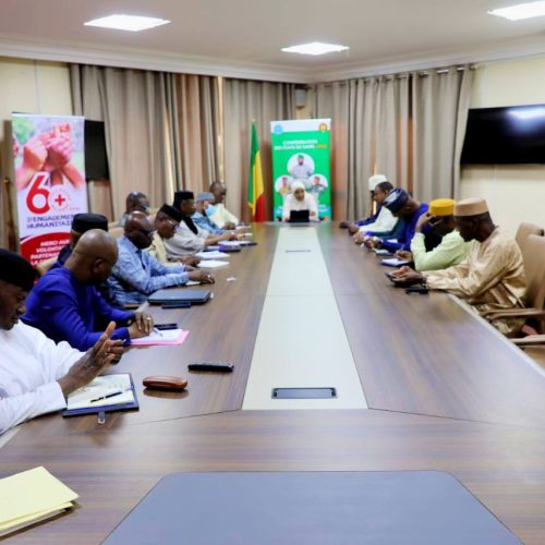 Dialogue social dans le secteur de la santé : La ministre Assa Badiallo TOURE échange avec les pharmaciens sur leurs préoccupations