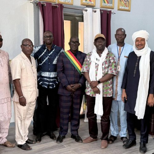 Mopti : Coopération suisse et ONG Helvetas échangent sur le programme PROTECT avec le maire