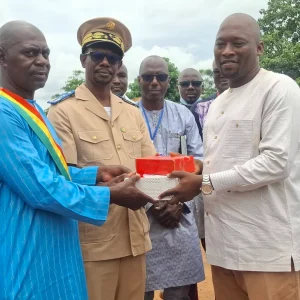Renforcement du système sanitaire à Nièna : Remise des matériels sanitaires au CSRéf de Nièna et au CSCOM de Kadjilla