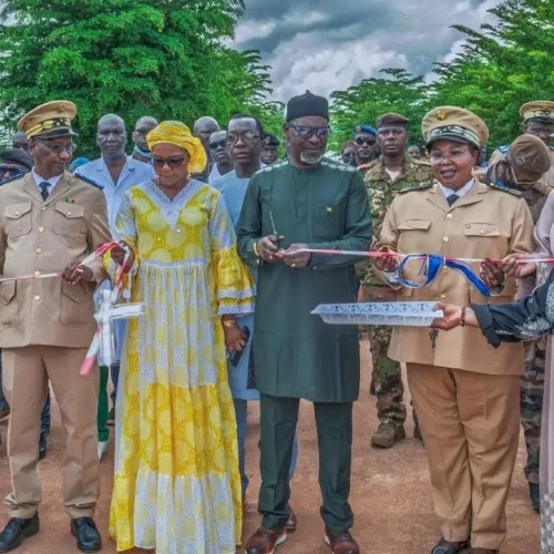 Œuvres sociales du Président de la Transition : L&rsquo;hôpital de Sikasso et dix ateliers artisanaux dotés d&rsquo;installations solaires