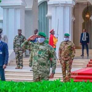 Montée des couleurs à Koulouba : Le Général Assimi GOÏTA réaffirme la constance de l’autorité de l’État